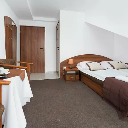 Bed & Breakfast Maszoperii 15