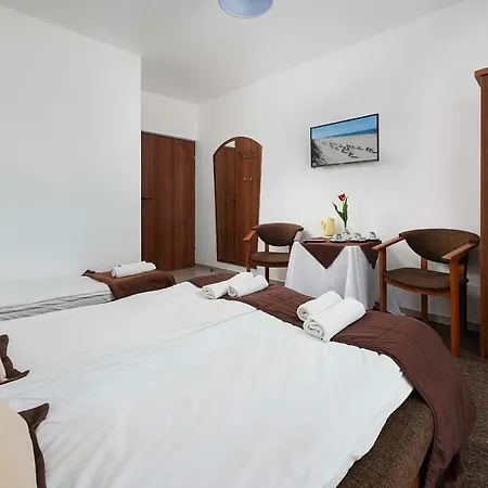 ベッド・アンド・ブレックファスト Maszoperii 15 3*